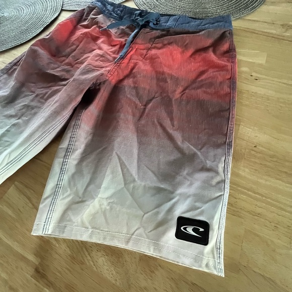 O’Neill board shorts - Picture 2 of 7